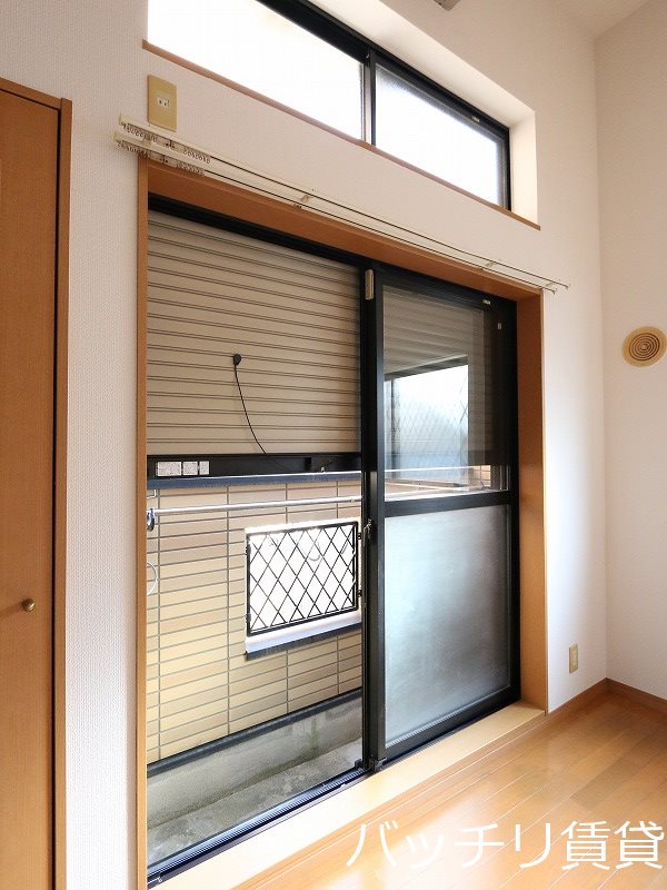 バルコニー　同型タイプの為、現状を優先致します。