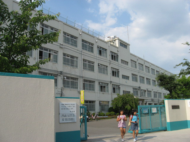 小学校　高槻市立桜台小学校（小学校）まで919m
