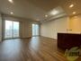 居室・リビング　広くてキレイなお部屋が広がっていて、充実した生活が送れそう。