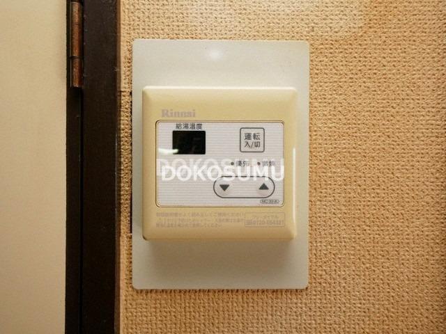 洗面設備　忙しい朝もスムーズに。使いやすさを追求した清潔な洗面空間。
