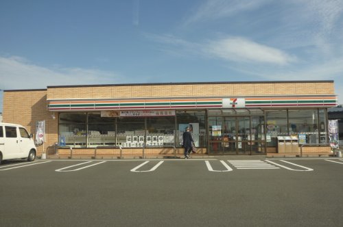 コンビニ　セブンイレブン 秋田新国道寺内店（コンビニ）まで482m