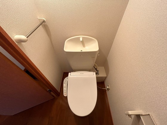トイレ　※別部屋の写真です
