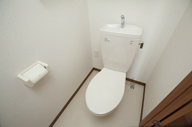 トイレ　同タイプ、別部屋です