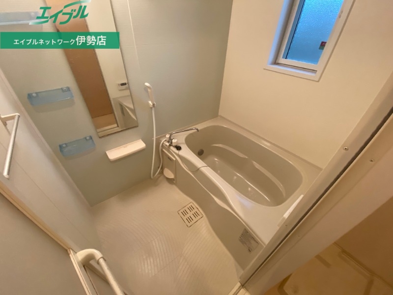 バス・シャワールーム　反転同型タイプです。