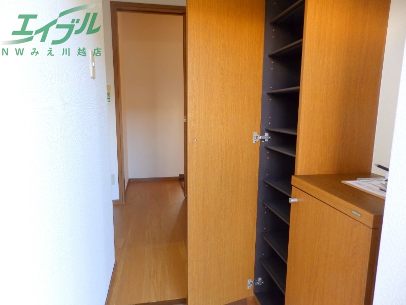 収納　別部屋参考写真です