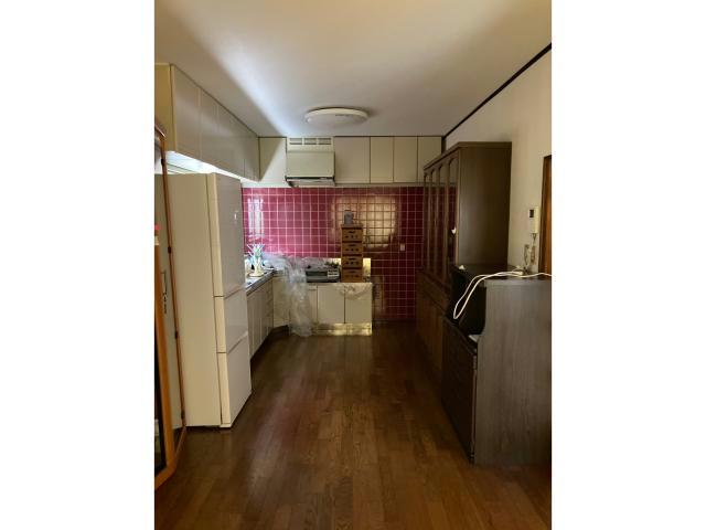 中山戸建のキッチン写真