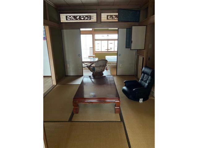 中山戸建の居間写真