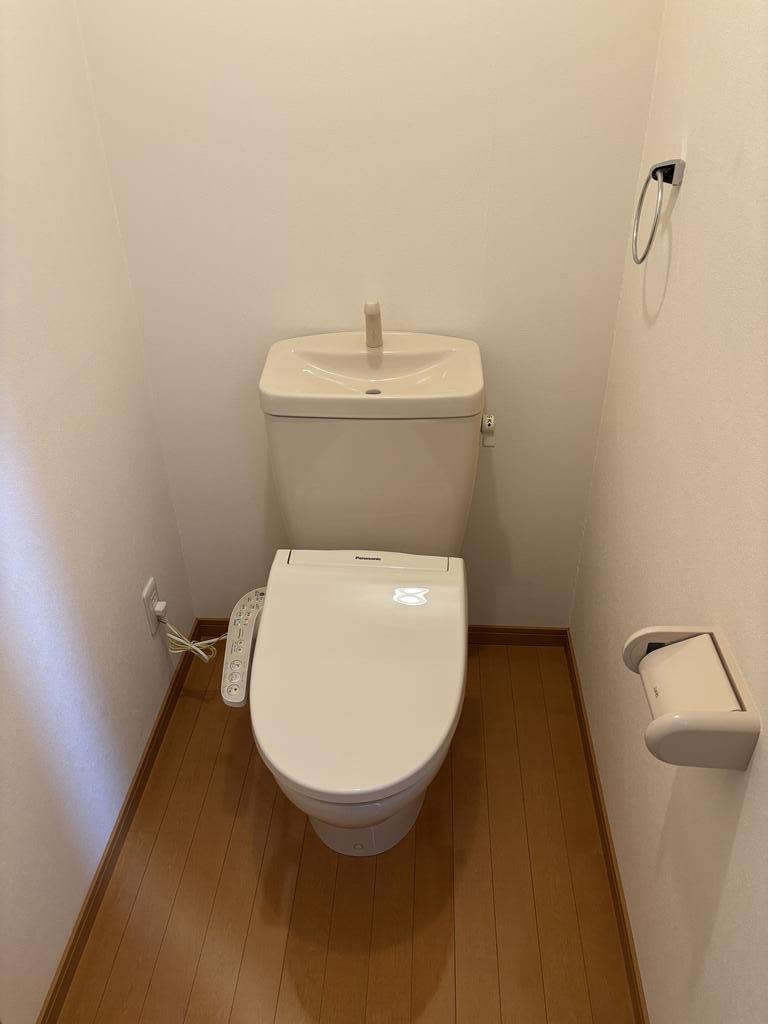 メゾンソレイルのトイレ写真