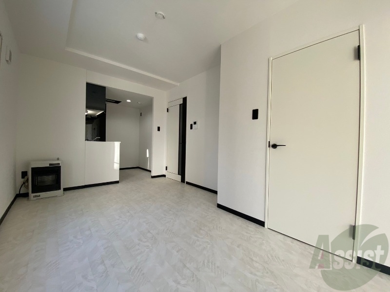 居室・リビング　広くてキレイなお部屋が広がっていて、充実した生活が送れそう。
