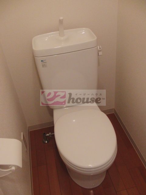 トイレ　別部屋の参考写真です