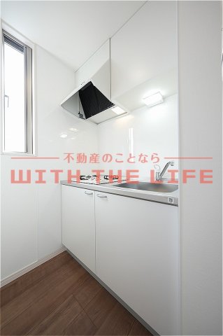 キッチン　コンパクトなキッチンで掃除もラクラク