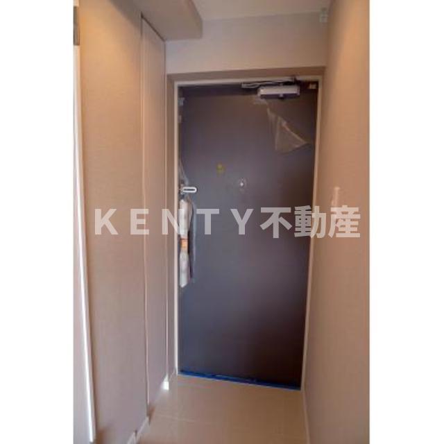 玄関　※写真は同タイプ住戸です。