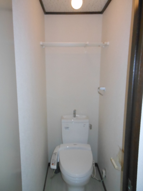 トイレ　別部屋参考写真