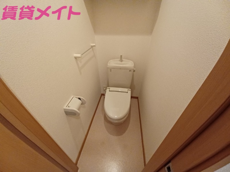 トイレ　同型画像参考