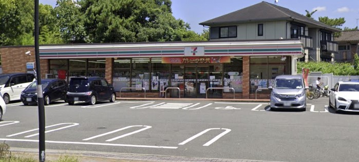 コンビニ　セブンイレブン 久留米中央公園前店（コンビニ）まで764m