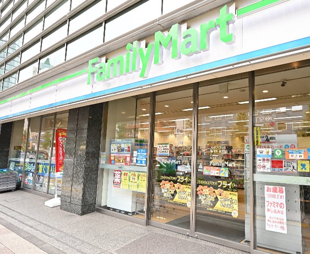 コンビニ　ファミリーマート南山堂第一京浜芝店（コンビニ）まで190m