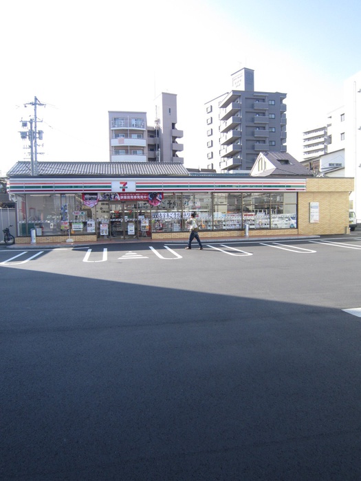 コンビニ　セブンイレブン広島皆実6丁目店（コンビニ）まで177m