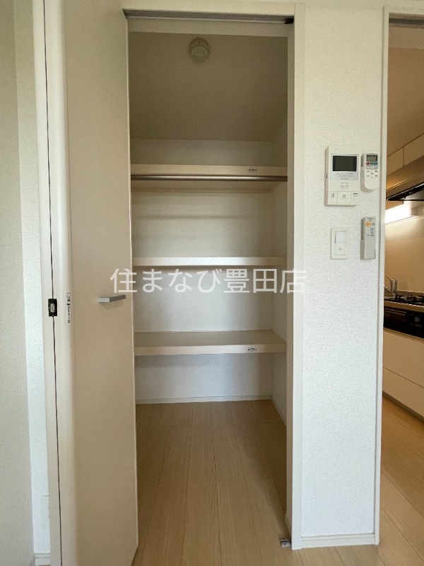収納　同型別部屋写真