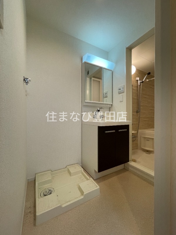 洗面設備　同型別部屋写真