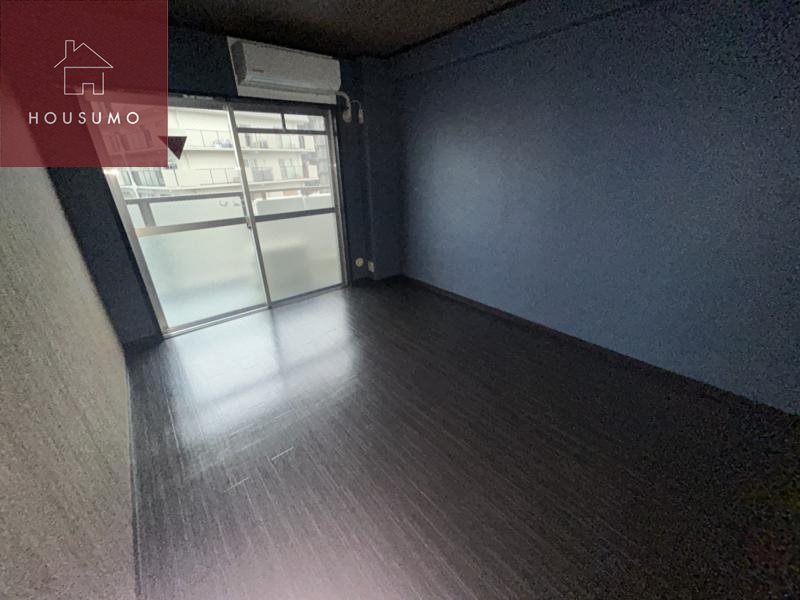 その他部屋・スペース　広くて明るい寝室