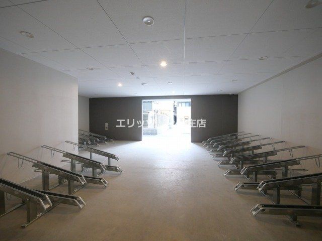 駐車場　駐輪場