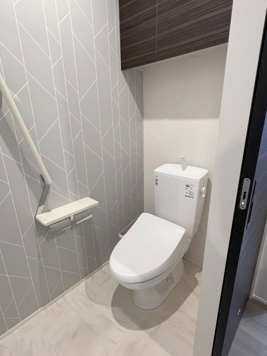 ＪＲ仙山線 北山形駅 徒歩36分 2階建 築5年のトイレ写真