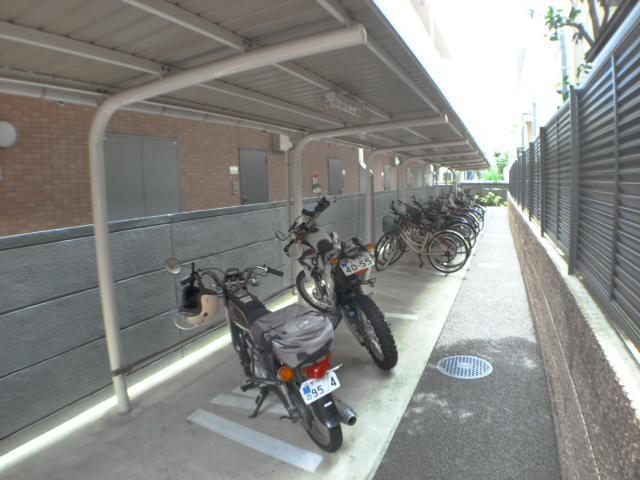 その他共有部分　明るいエントランス