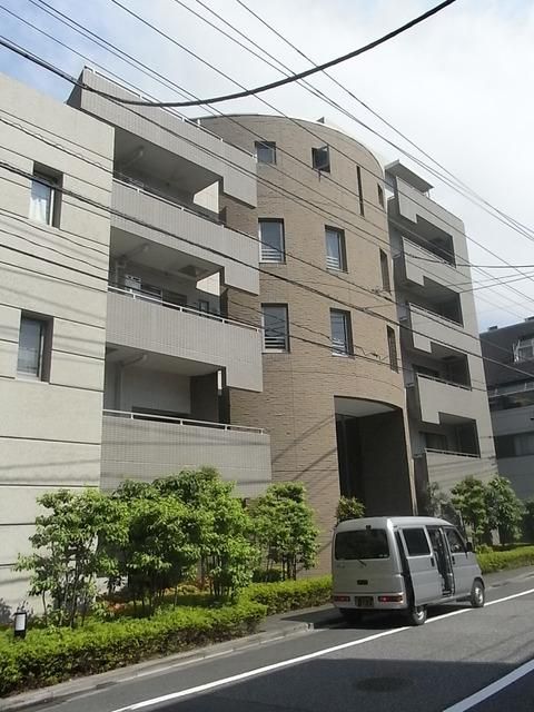 建物外観　人気の神楽坂エリアの賃貸マンション
