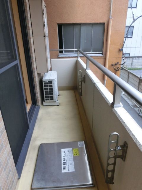 バルコニー　広めのバルコニー