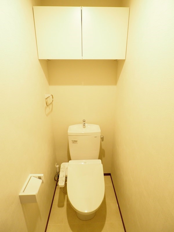 トイレ　ウォシュレット付きのトイレです。