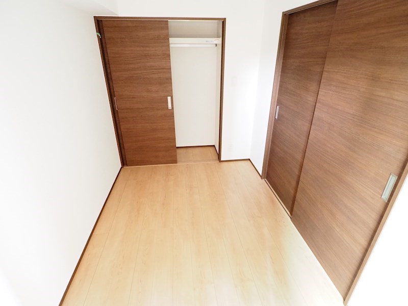 その他部屋・スペース　大きな収納付きベッドルーム！