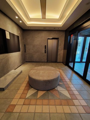 ロビー　Totsu Residence Hakata East