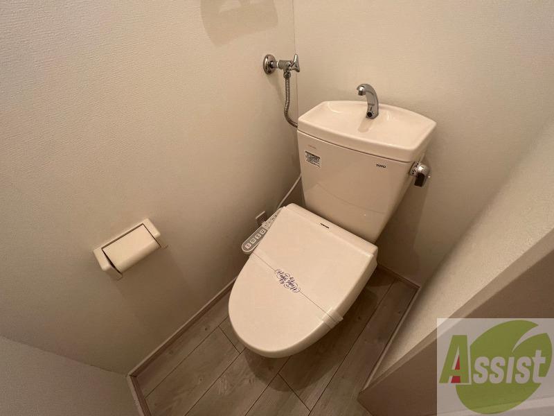 地下鉄東豊線 元町駅 徒歩4分 2階建 築9年のトイレ写真