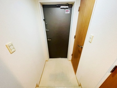 玄関　※別部屋写真