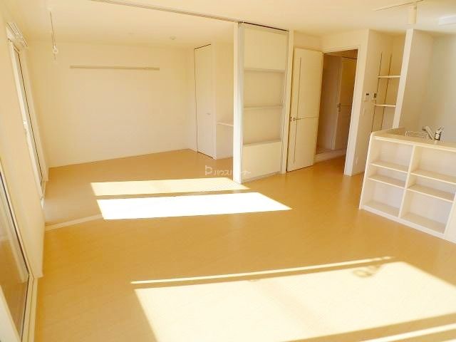 パーク根郷の居間写真