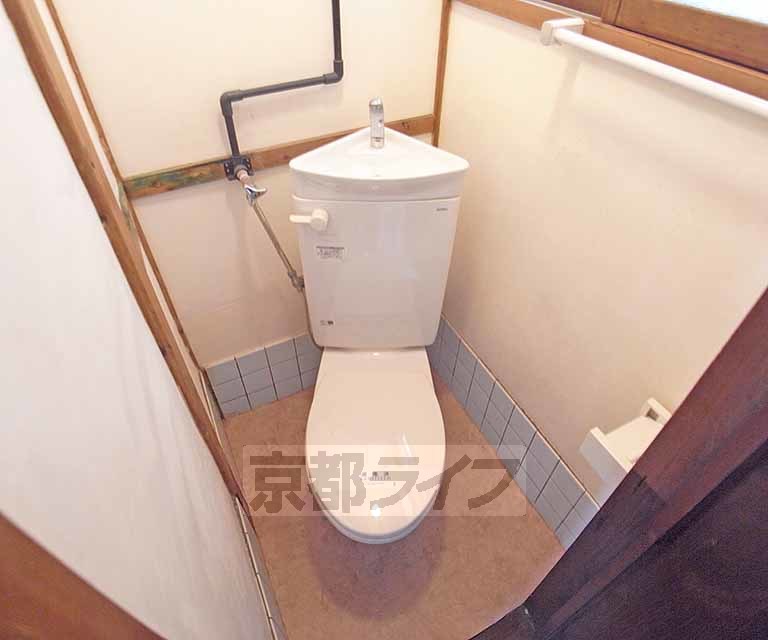 泉川アパートのトイレ写真