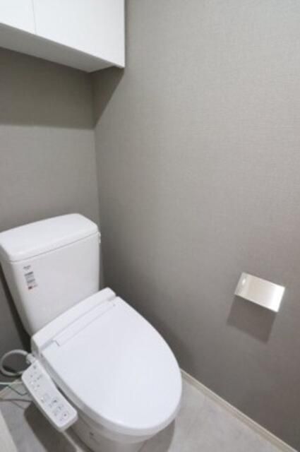 ＪＲ京浜東北線 西川口駅 徒歩10分 7階建 築2年のトイレ写真