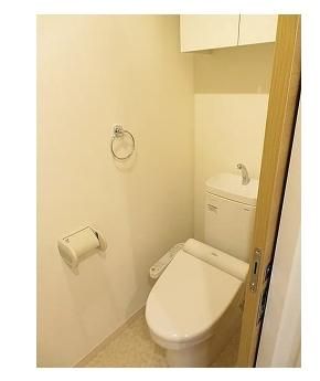 東京メトロ半蔵門線 住吉駅 徒歩7分 5階建 築13年のトイレ写真