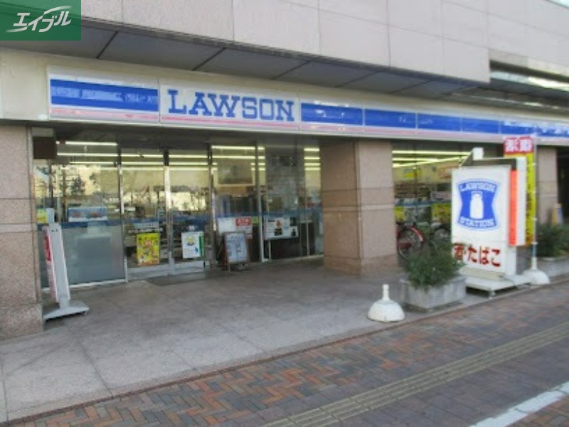 コンビニ　ローソン岡山柳町一丁目店（コンビニ）まで261m