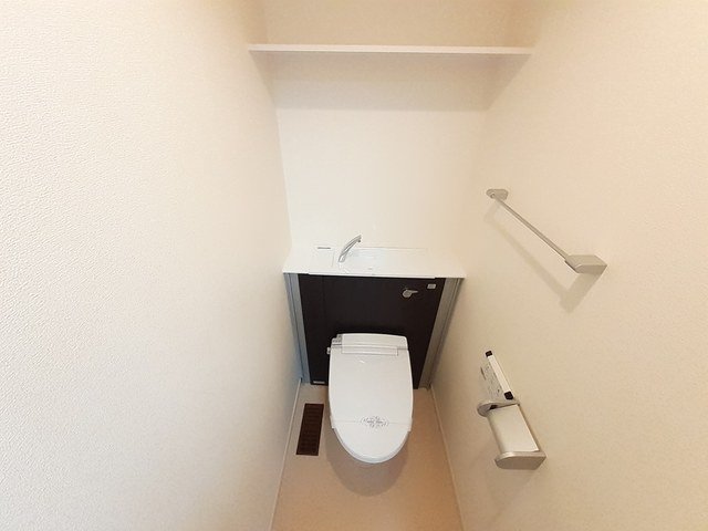 トイレ　ゆったりとした空間のトイレです