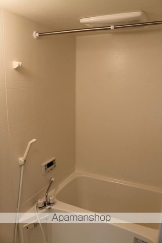 アンプルール リーブル ゴールドクレストの風呂写真