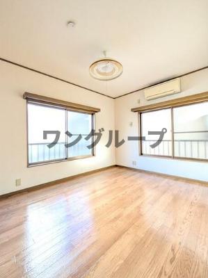 第2斉藤ビル志芳の居間写真
