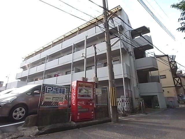 神戸市灘区大石北町のマンションの建物外観
