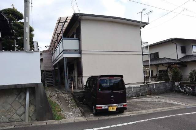 【みどりコーポの駐車場】