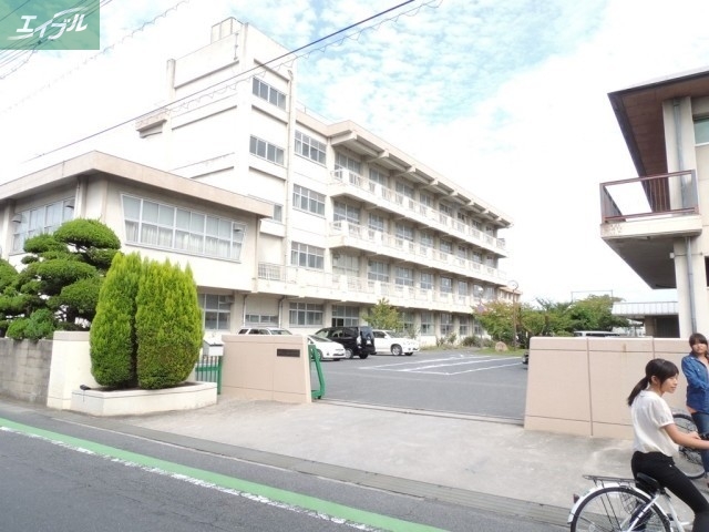 中学校　福浜中学校（中学校）まで888m