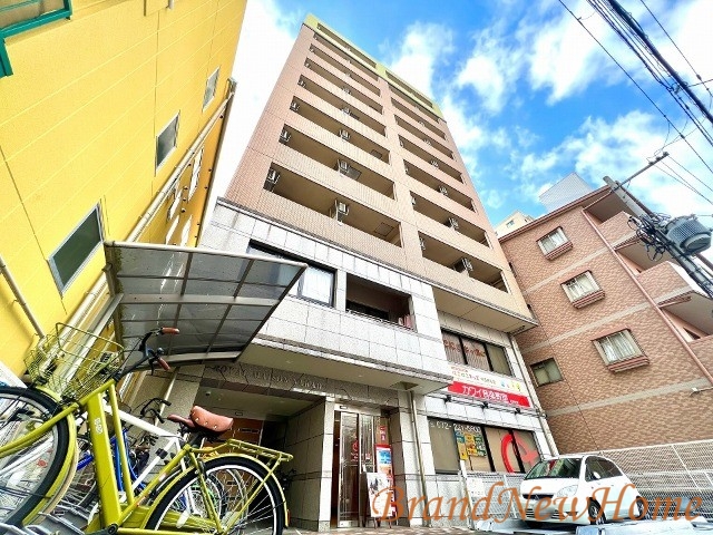 堺市北区中百舌鳥町のマンションの建物外観