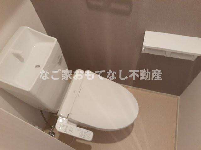 【北名古屋市徳重のアパートのトイレ】