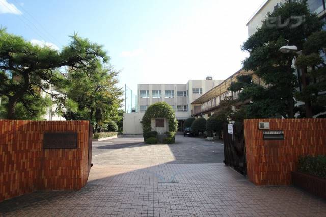 中学校　黄金中学校（中学校）まで960m
