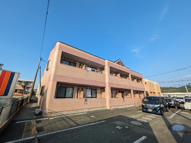 宇城市松橋町竹崎のアパートの建物外観