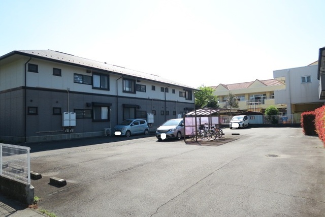 駐車場　敷地内駐車場